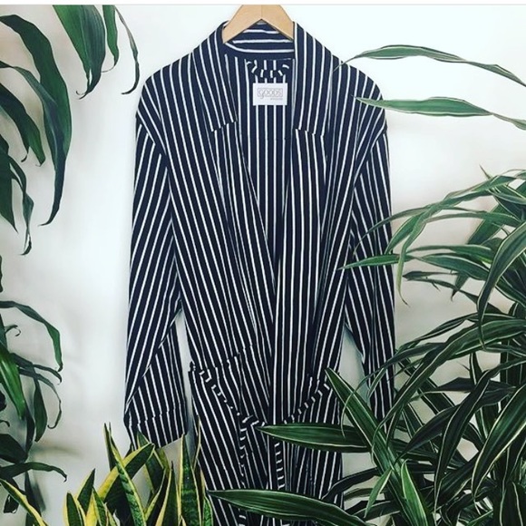 ▪️GOODS MFG CO▪️California Robe - Picture 5 of 7
